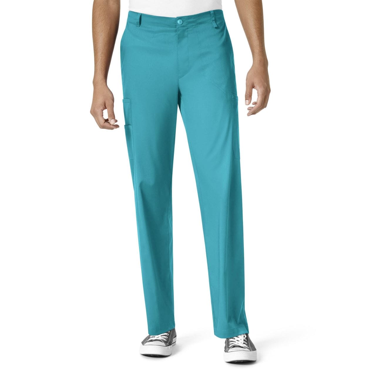 3. Brancardierul – pantaloni medicali albastri, uniforma medicala, tenisi, fundal alb